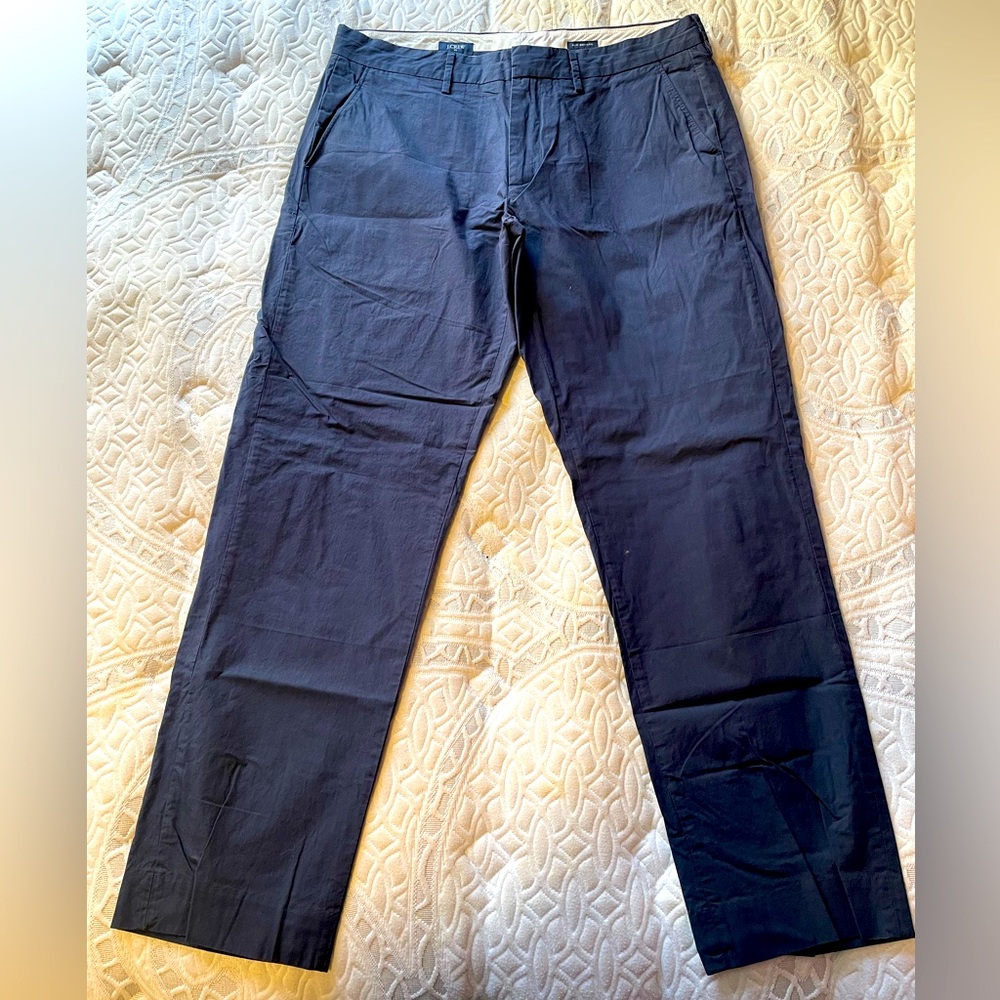 J Crew Slim Fit Bedford Dress Pants. Light fabric.